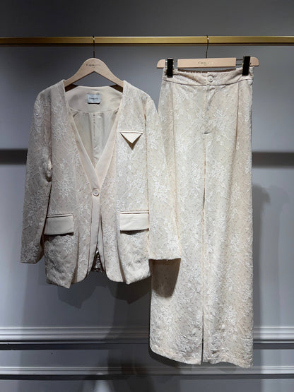 Broekpak van kant met micro-pailletten